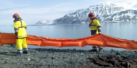 Oil spill risk assessment and response planning