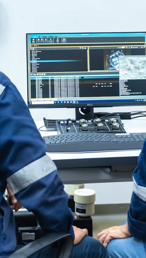 DNV employees performing failure investigation in Technology Centre Tuas, Singapore